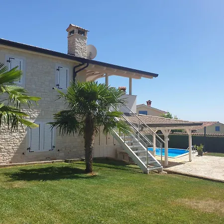 Casa Julia * Kaštelir